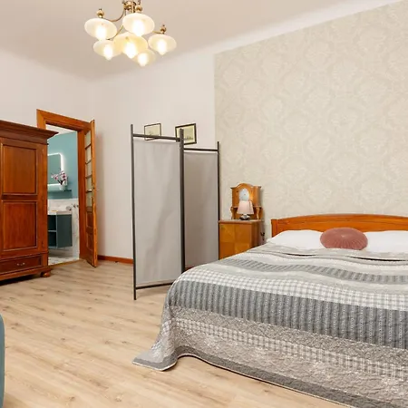 Vintage Praga By Renters