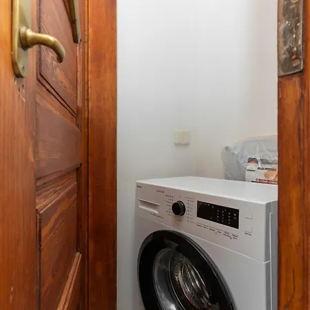 Vintage Praga By Renters *