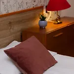 Vintage Praga By Renters Apartman Varsó